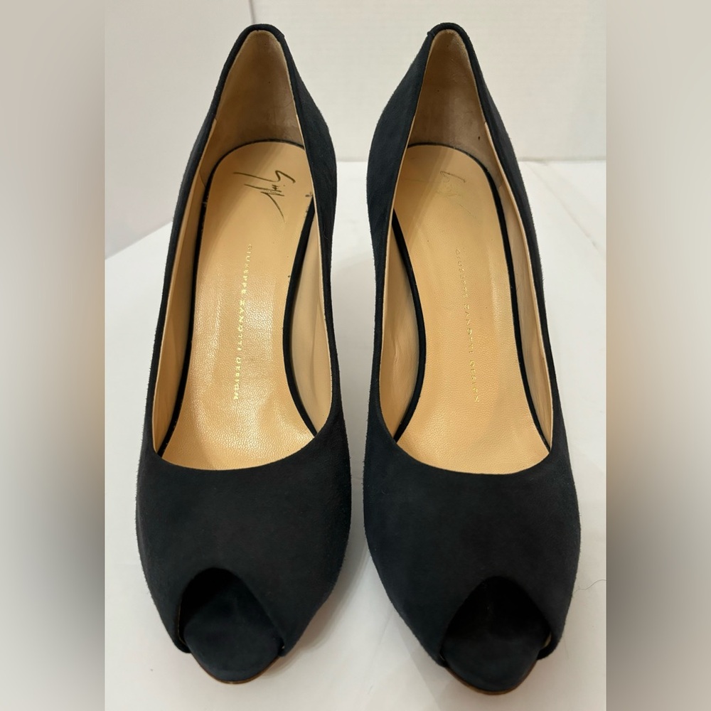 Giuseppe Zanotti Women Suede Peep Toe Pumps Size 40 1/2. Career Luxury Party
